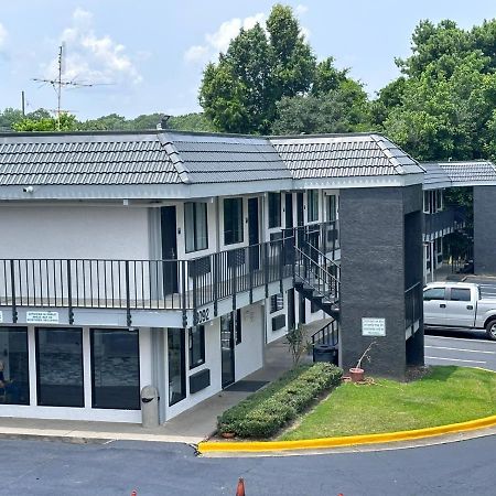 Masters Inn Atlanta - Doraville At I-85 & 285 Exterior foto